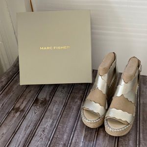 Marc Fisher Calita Leather shoes wedge sandals Size 8.5